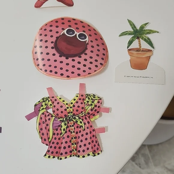 Vintage Miss Piggy Paper Doll Set 1994 - Picture 6 of 16